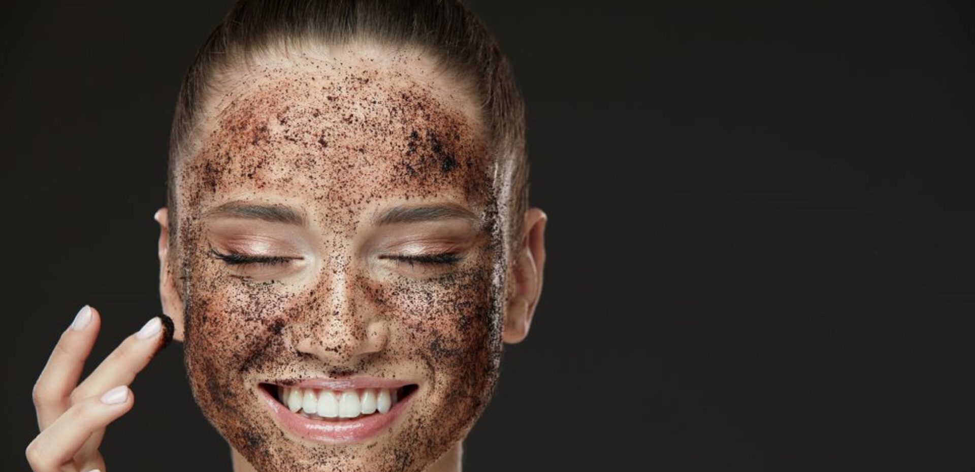 coffees effects on your skin 1587677445 12 1920x930 1